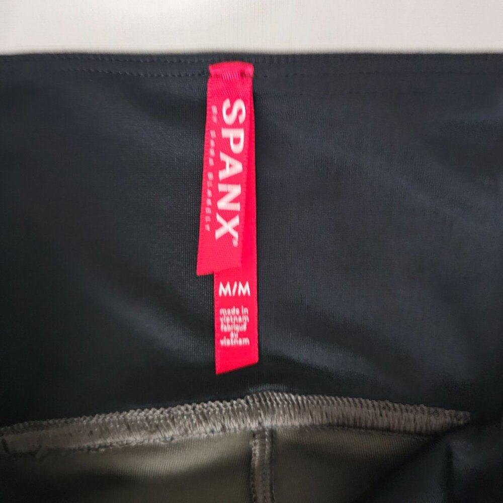 SPANX Women's Black Faux Leather High Waist Contoured Moto Leggings Size M/M - Picture 9 of 10